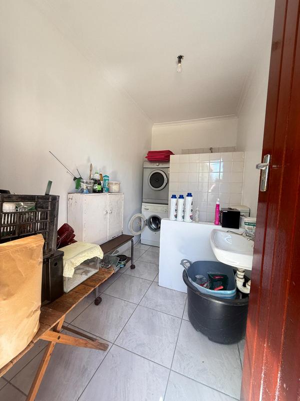 4 Bedroom Property for Sale in Panorama Western Cape